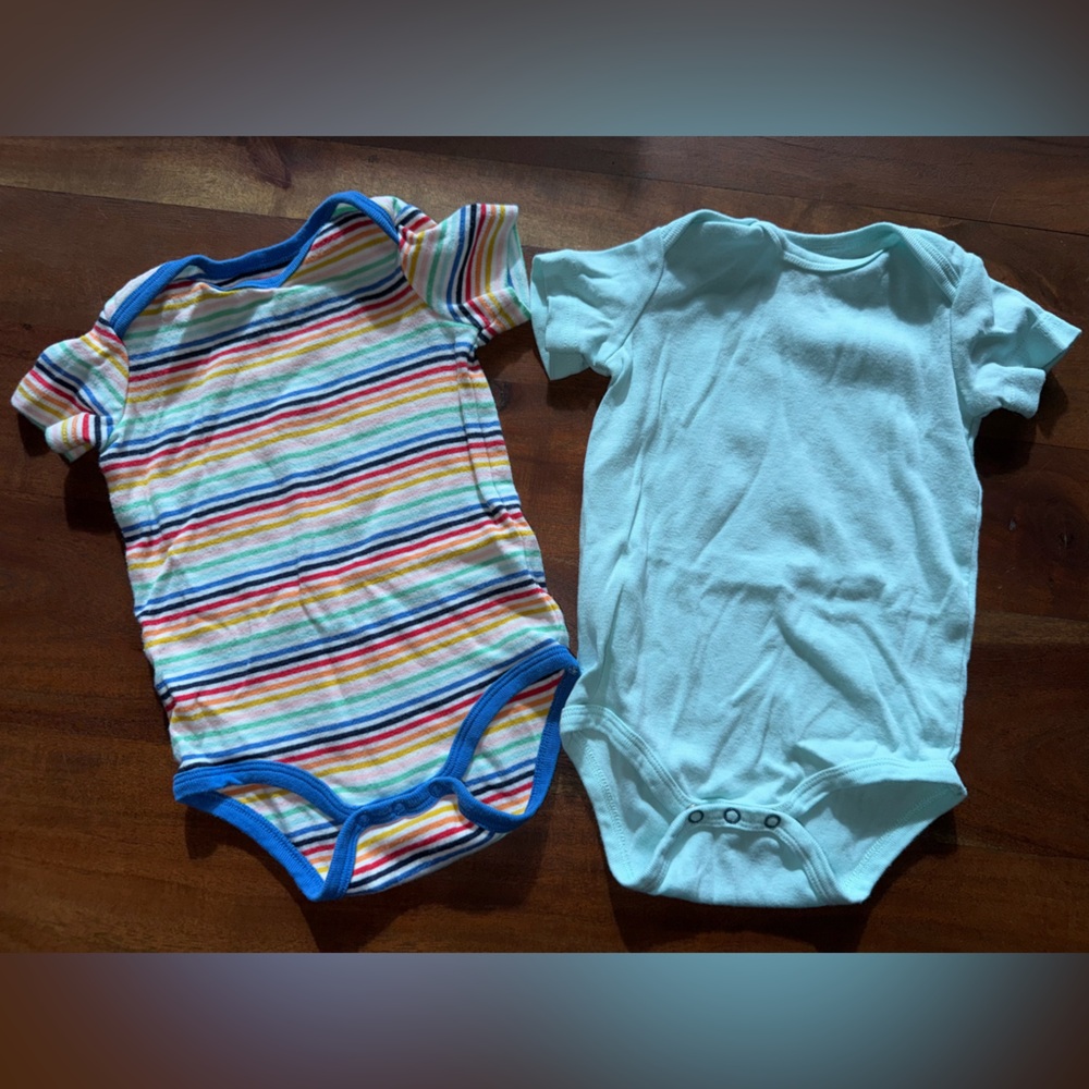 Primary‎ onesie lot 6-9M